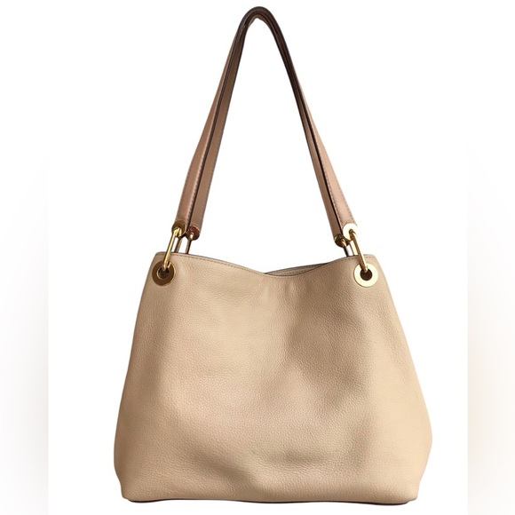 Michael Kors Raven Large Leather Shoulder Bag - Picture 4 of 12